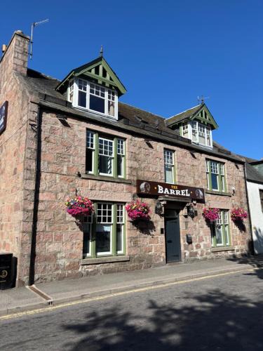 Ballater Hotel | The Barrel