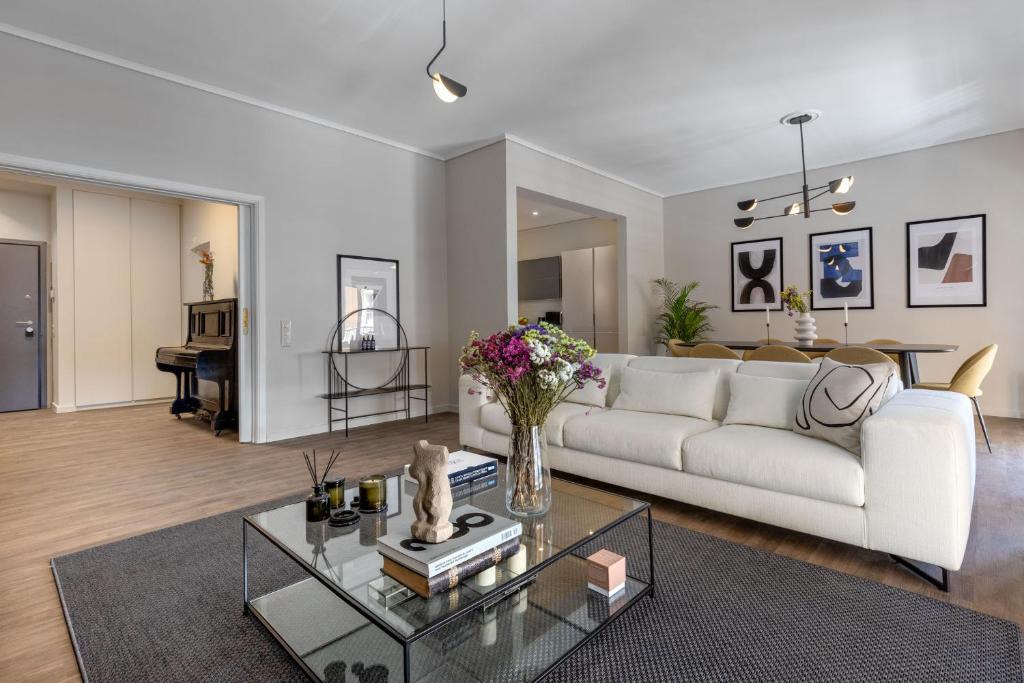 Kypseli Apartment | The Beehive Apartments