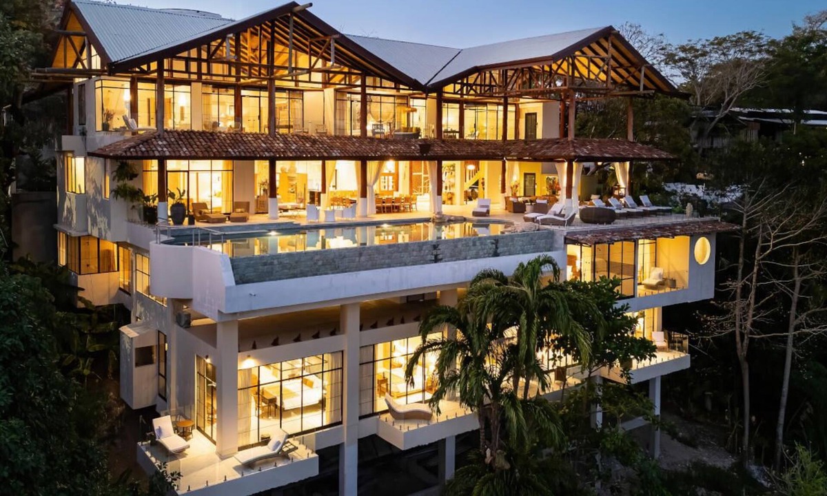 Manuel Antonio Villa | The Best Ocean Views of Manuel Antonio, Huge Pool, Ultimate Luxury, Chef Incl.