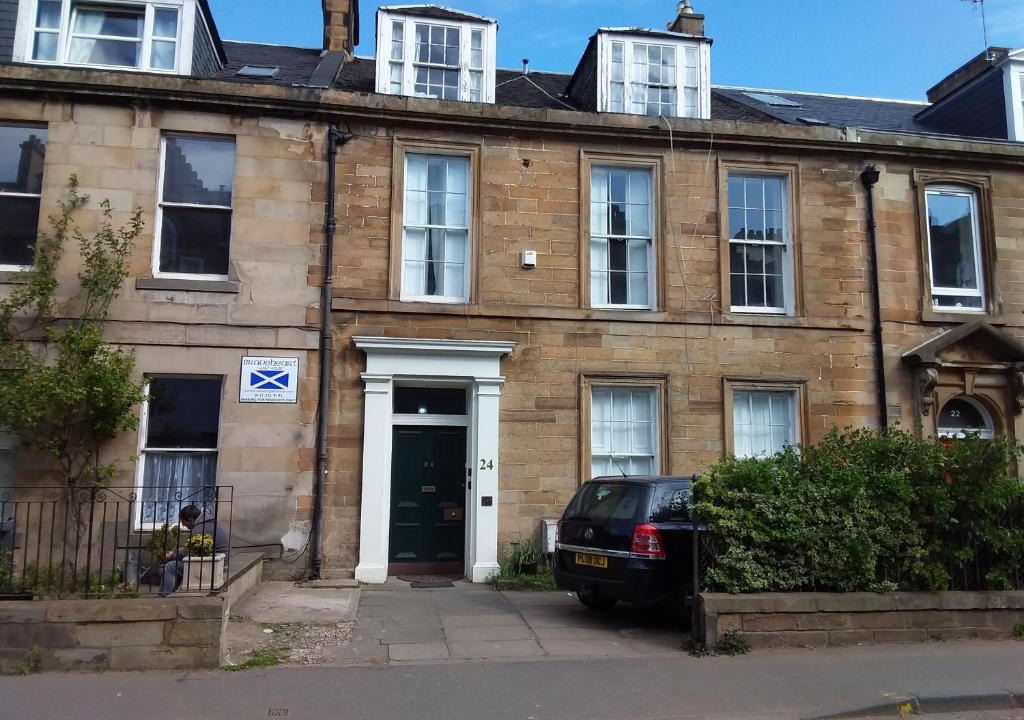 Tollcross House | The Braveheart House