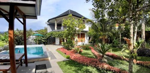 Banjartegehe House | The Champuhan Villa - Honeymoon Villa With Rice Field View