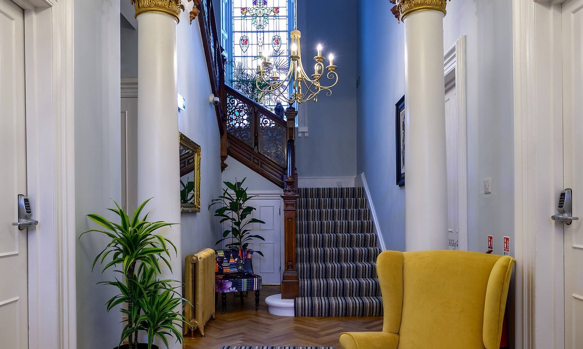 Glenisla Hotel | The Clarendon