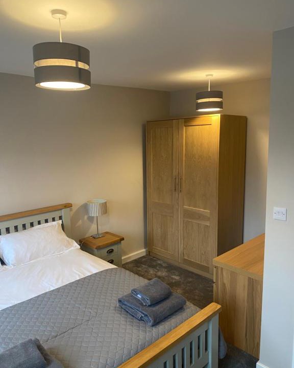 Gattonside Apartment | THE ESK - Modern 1 bedroom apartment in centre of Melrose.