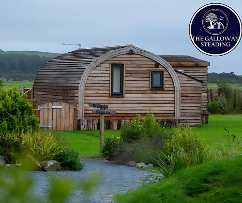 Newton Stewart House | The Galloway Steading -The Hedgehog's Hideout family cabin with Hot Tub and Fire Pit