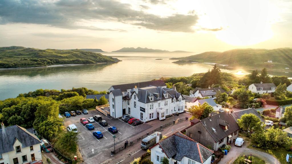 The Morar Hotel | Morar