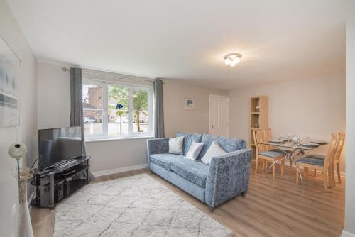 East End House | The Nelson - Spacious City Property and Free Parking