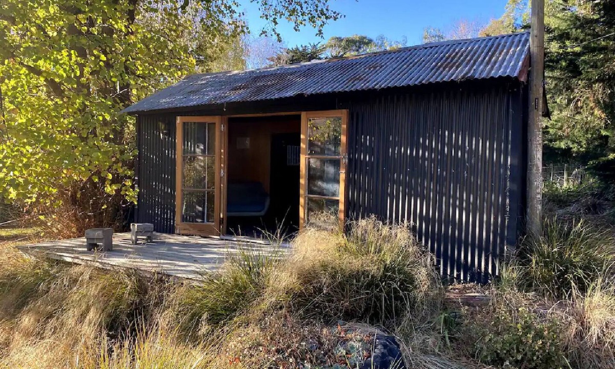 Port Levy Cabin | The Overleigh Shearers Quarters