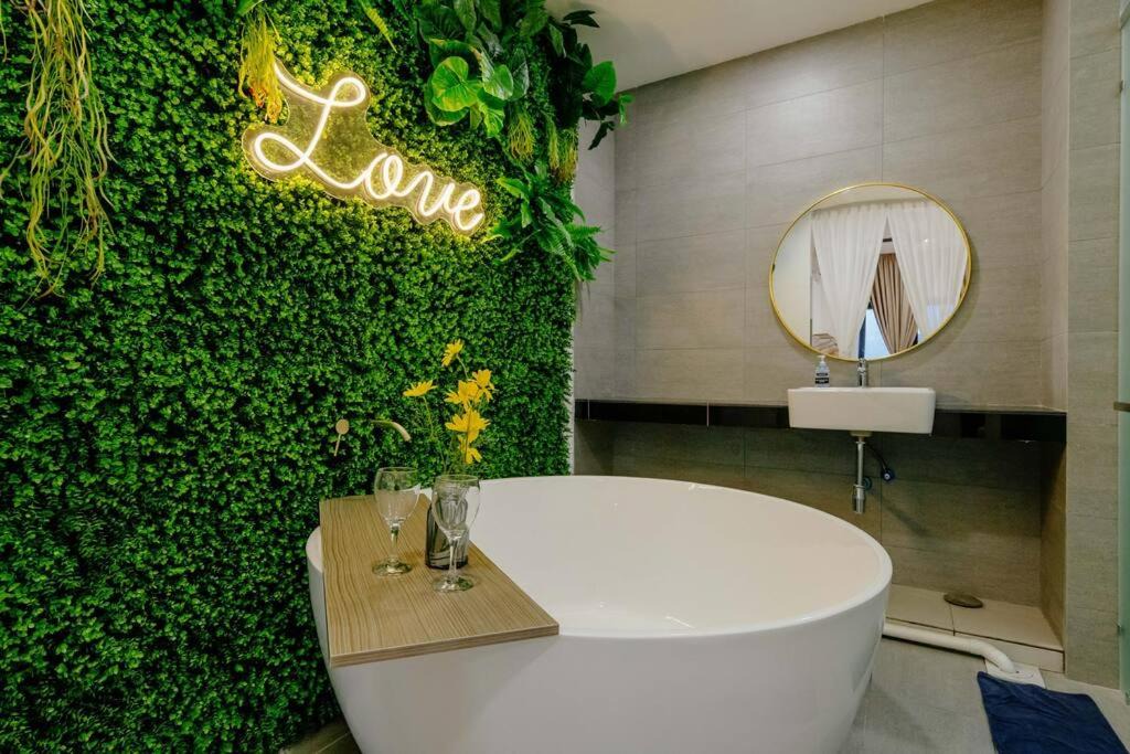 Kampung Puah Seberang Apartment | The Pano Residence Jalan Ipoh Insta-worthy Bath Tub Studio 浴缸MRT