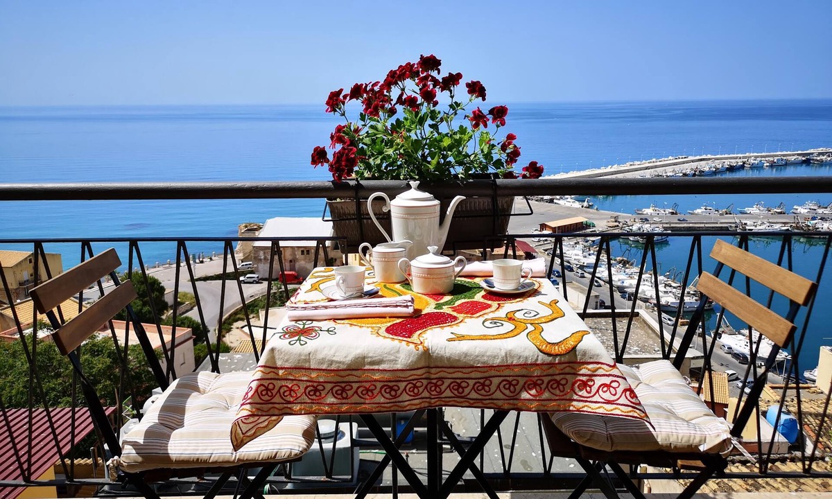 Sciacca House | The terraces