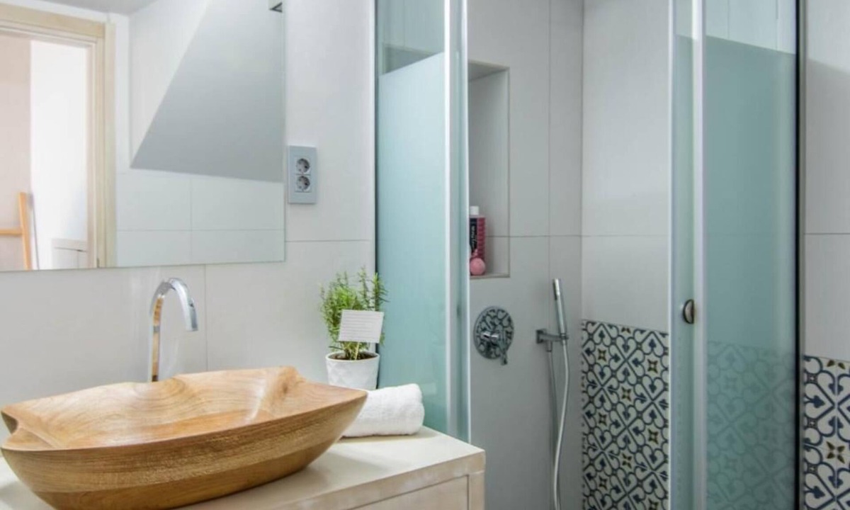 Mochlos Apartment | The Wave House | Seafront Escape in Peaceful Mochlos