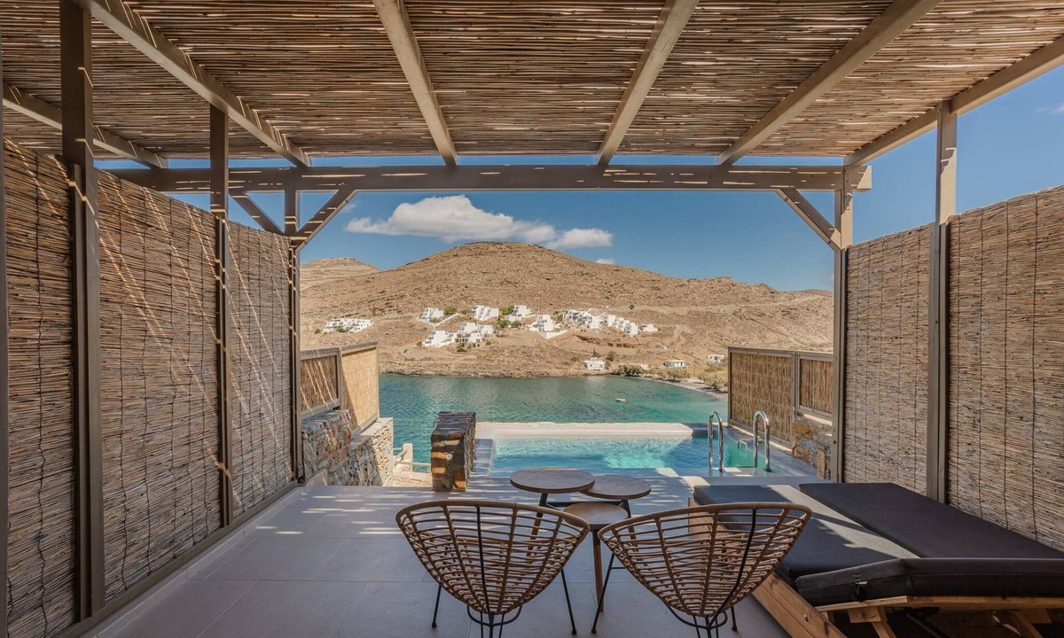 Kithnos Apartment | Thrilling Kythnos Suite | Rhodesia Suite | Breathtaking Sea Views | Private.