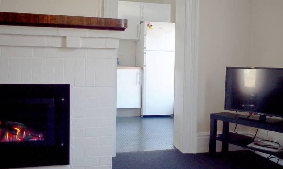 South Hobart Apartment | Toogooloowa about Davey 6