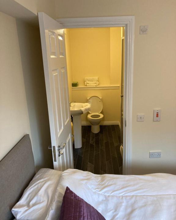 Kirkcaldy Apartment | Top Floor flats by Fife Coastal Walk
