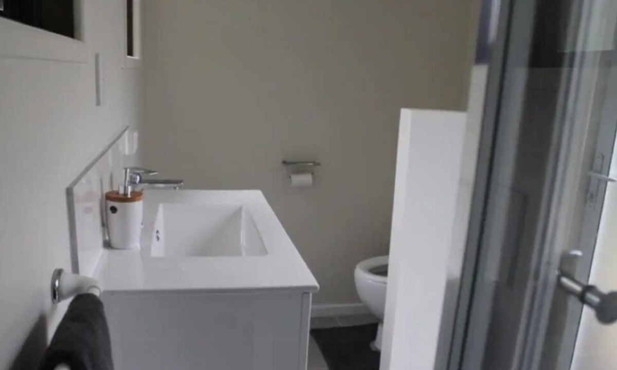 Coromandel Cabin | Tranquil Creekside Cabin