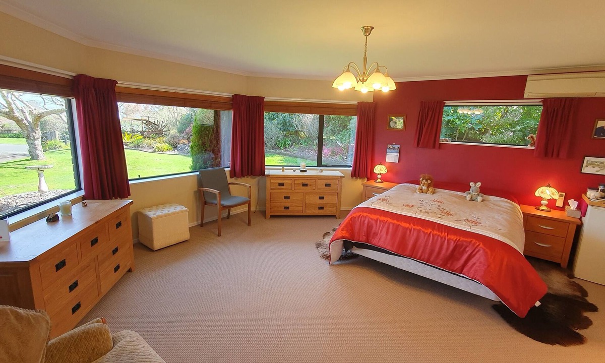 Tikitere House | Tranquil in Rotorua, Lifestyle home,