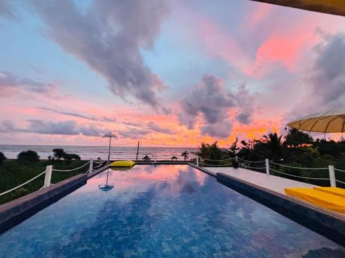 Mendoyo Hotel | Trika Surfcamp Bali