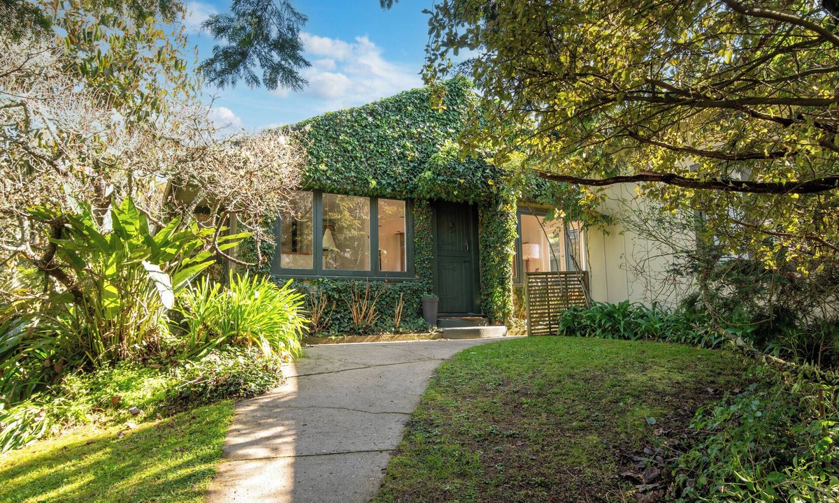 Okere Falls House | Trout Pool House - Okere Falls Lakeside Retreat
