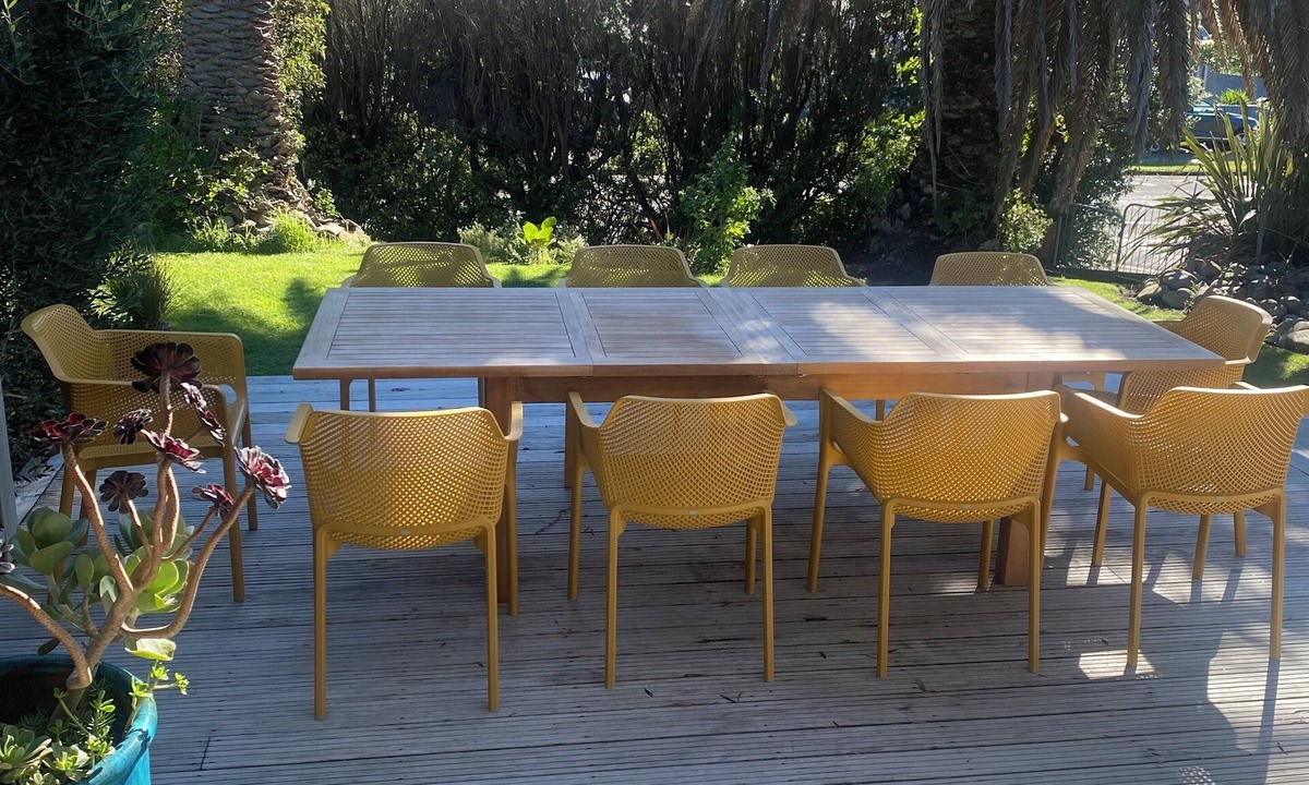 Waikanae House | Twin Palms - Free cleaning,wifi and breakfast, linen and goody basket