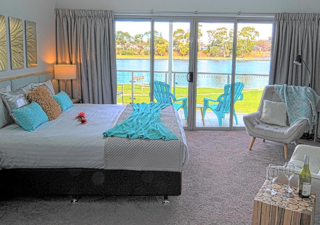 Ulverstone Apartment | Ulverstone River Edge HolidayApartments