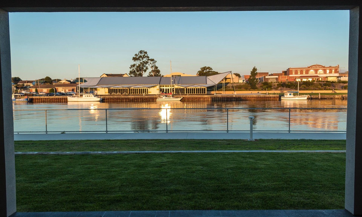 Ulverstone Apartment | Ulverstone Waterfront Apartments