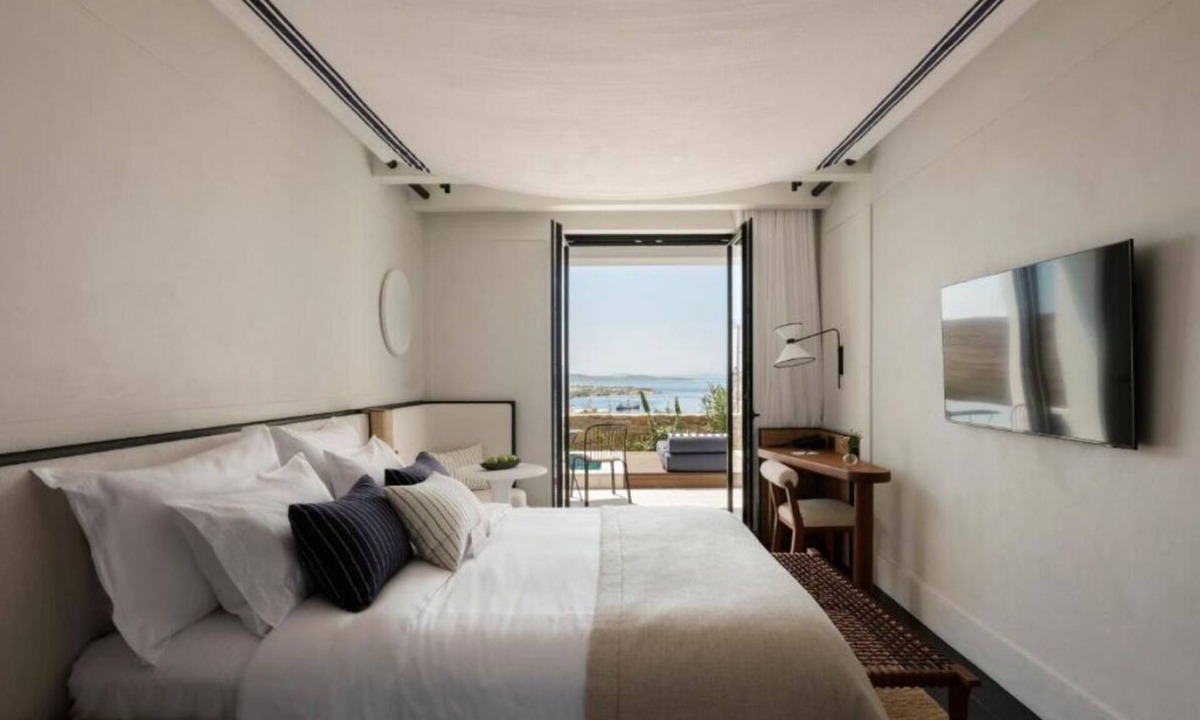 Drafaki Hotel | Unique Suite w/Outdoor Hot Pool & Panoramic Sea Views – Great for a Zen Escape