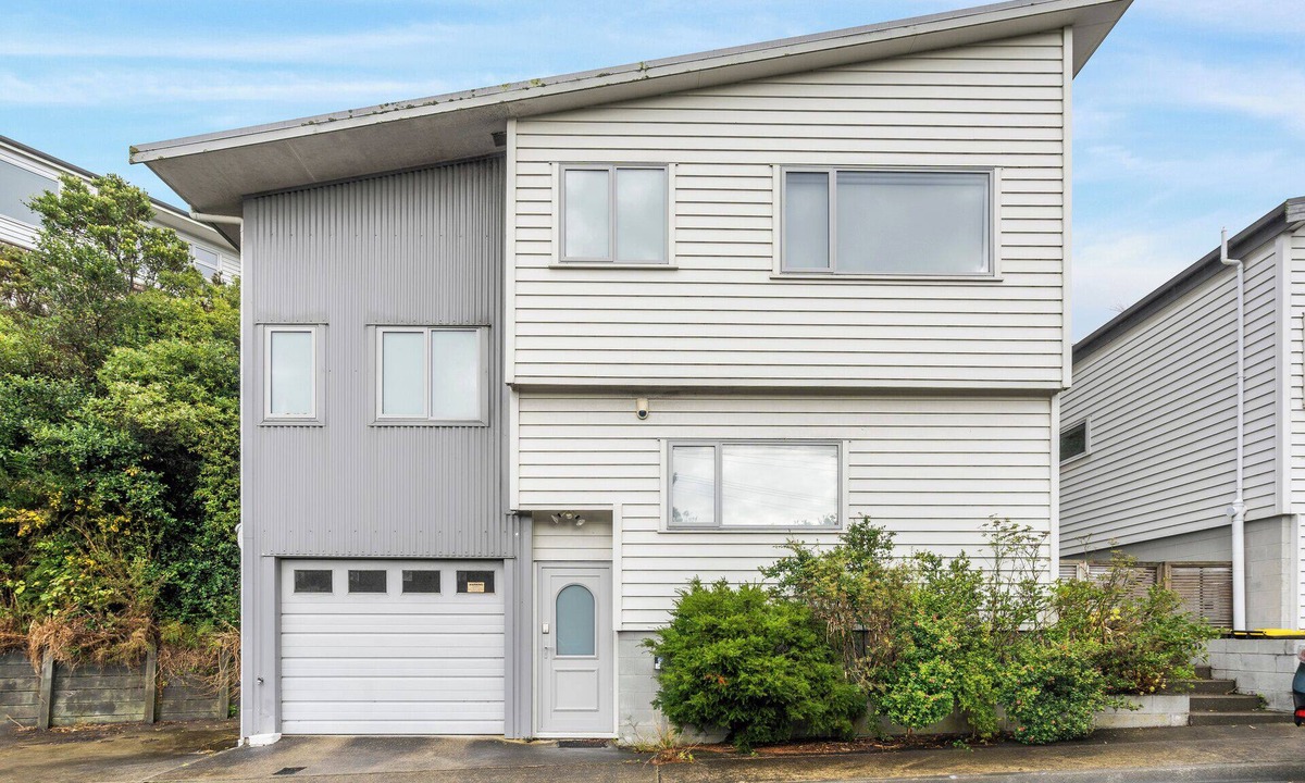 Johnsonville House | Urban Sanctuary - Johnsonville Holiday Home