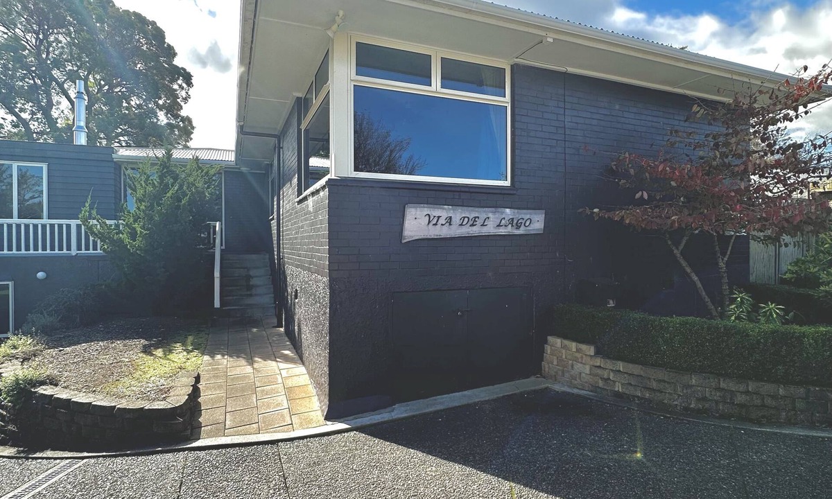 Taupo House | Via Del Lago - for family, friends and memories. It includes Linen & WIFI