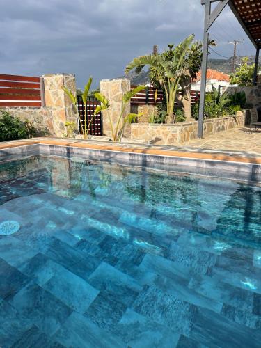 Kalo Chorio Apartment | Victoria's Luxury Apartment - Private Pool, Jacuzzi