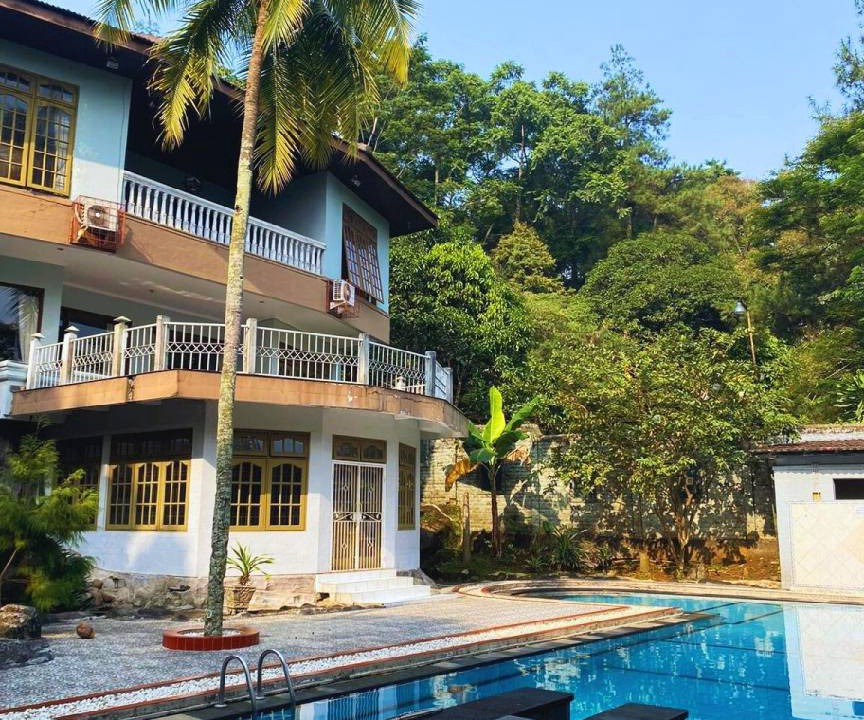 Megamendung Villa | Villa ∙ 4 bedrooms ∙ 30 guests