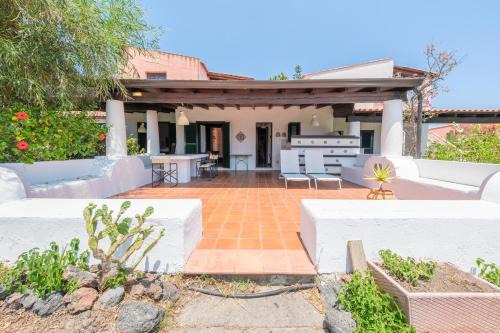 Vulcanello Villa | Villa Anna Maria