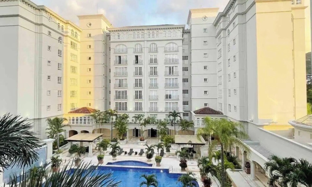 Escazu Apartment | “Villa Armonía: Tu Refugio de Lujo y Confort”