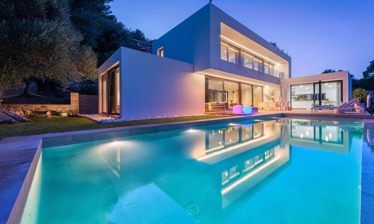 Urbanitzacio Gotmar Villa | Villa Blanca by Balearic Villas