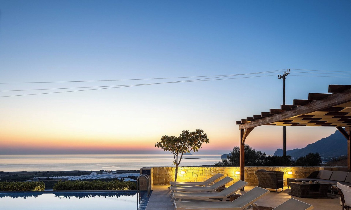 Limeniskos Villa | Villa Elpida Sea view & heated* pool!