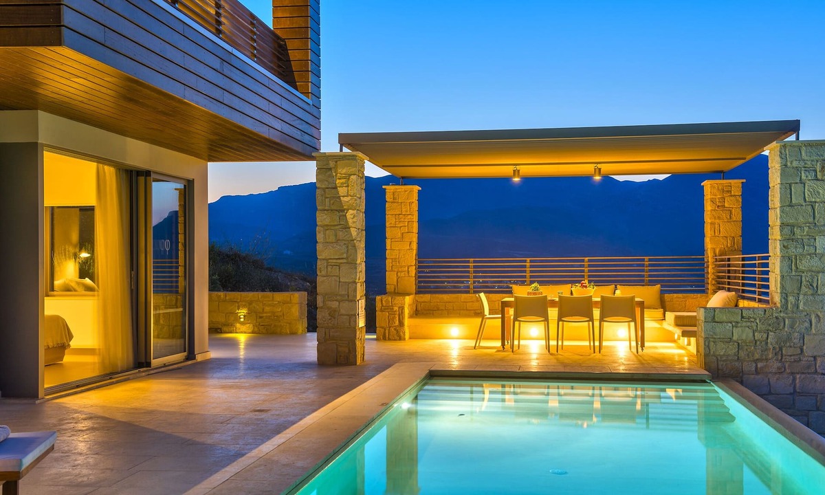 Kissamos Villa | Villa Harmony - private - infinity pool sea views throughout the house