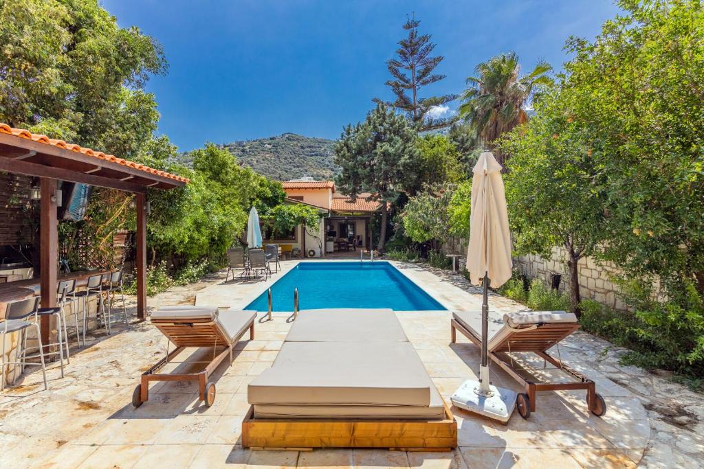 Palaiokastro Villa | Villa Irina