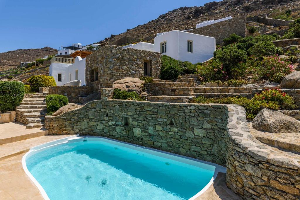 Ftelia Villa | Villa Isabella Family villa close to the beach