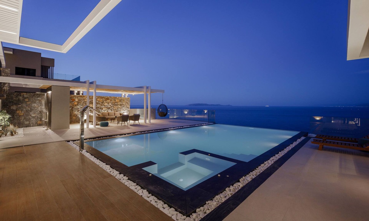 Agia Pelagia Villa | Villa Nereid 5 bedroom villa with infinity heated pool