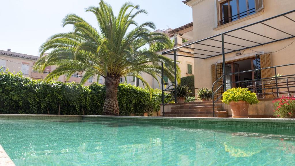 Plaza de Toros Ski Chalet | Villa Palma 3