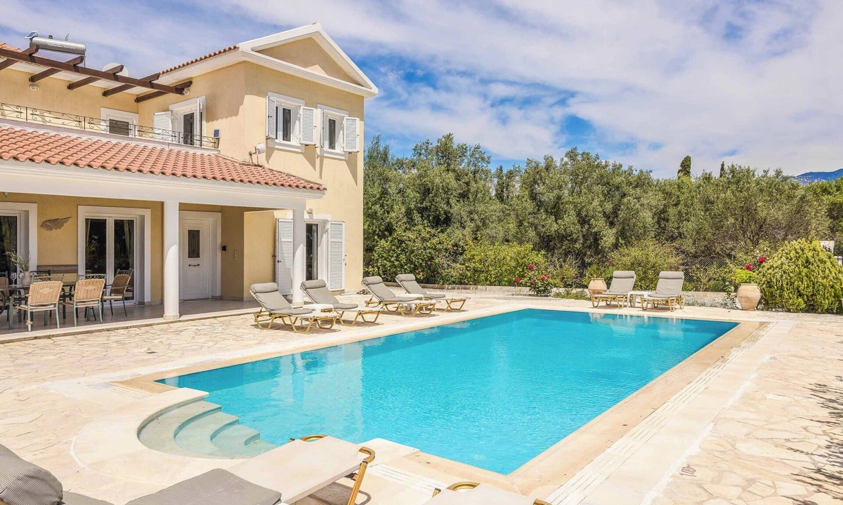 Sarlata Villa | Villa Panmaria - Four Bedroom Villa, Sleeps 8