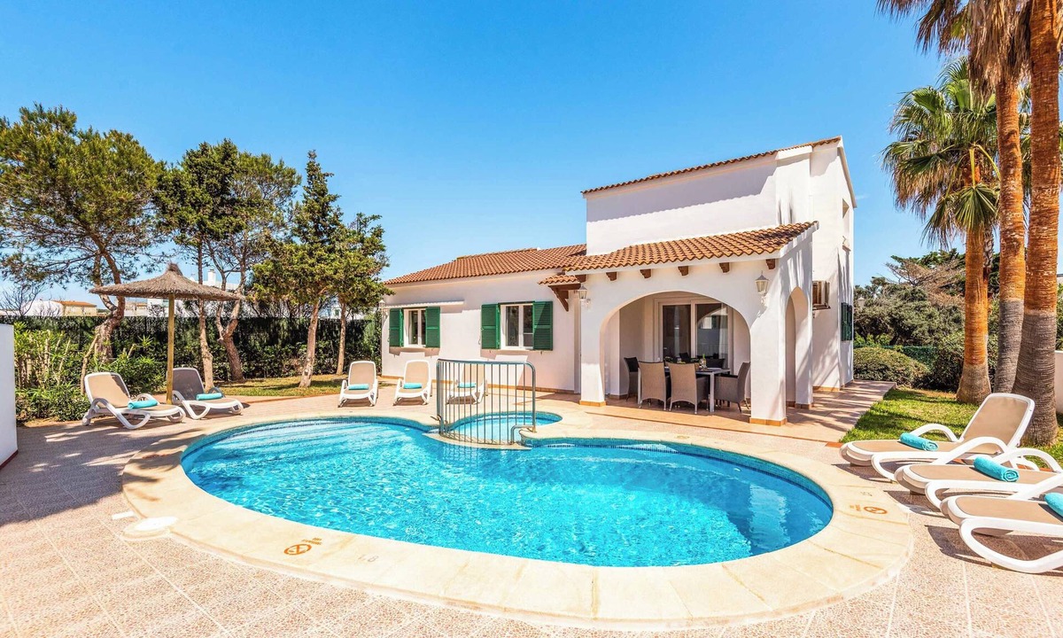 Cala en Forcat Villa | Villa Raquel Blanes - Six Bedroom Villa, Sleeps 6