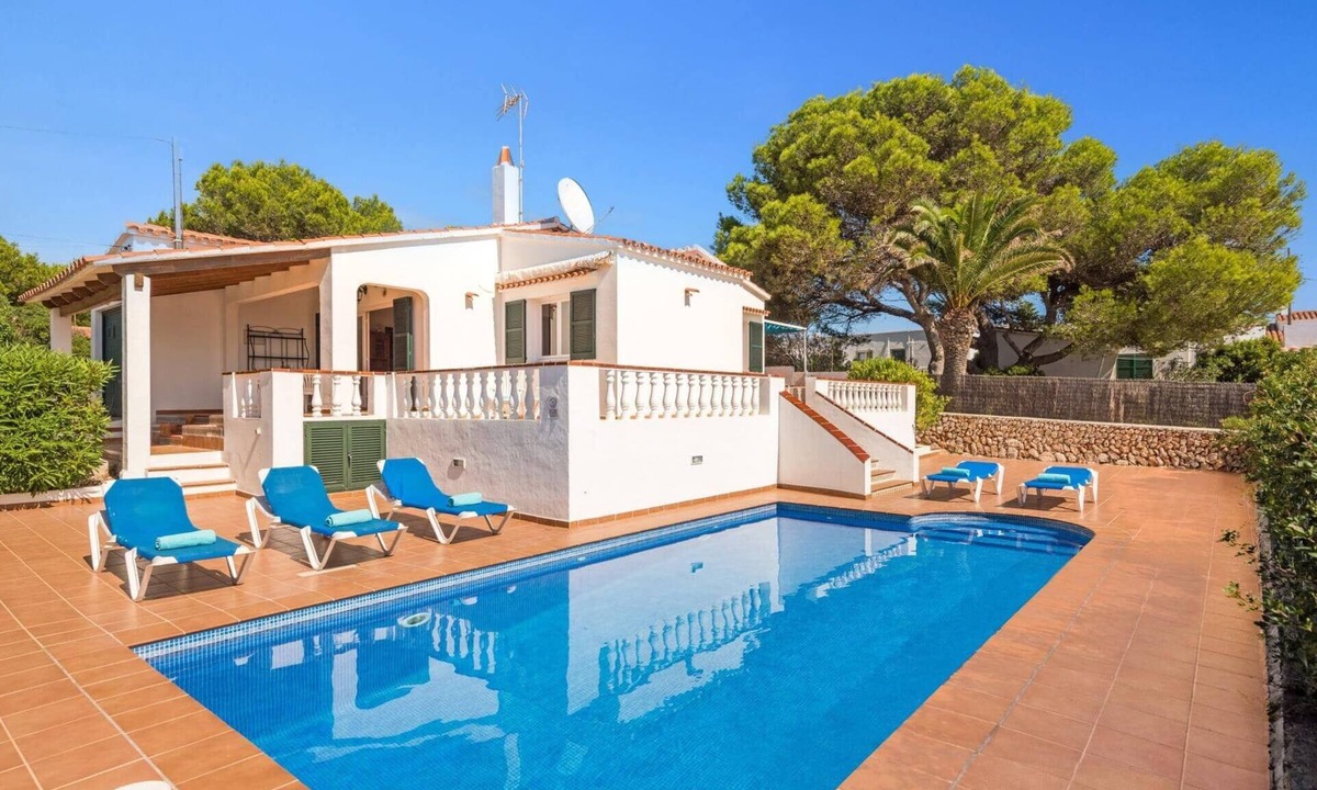 Punta Prima Villa | Villa S'Escaleta by Villa Plus