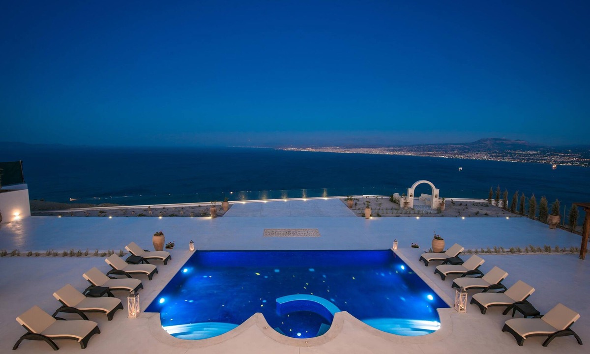 Agia Pelagia House | Villa Santorini 6 bedroom villa in Agia Pelagia
