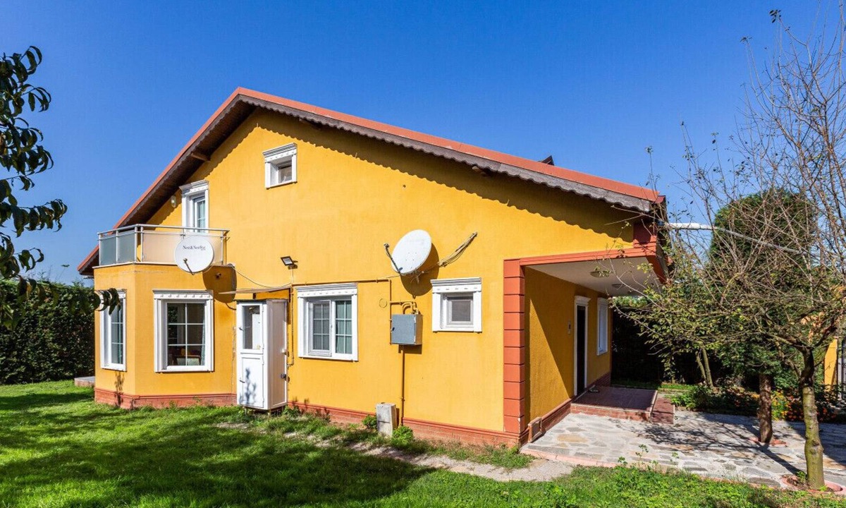 Masukiye Villa | Villa with Garden Surrounded by Nature in Sapanca