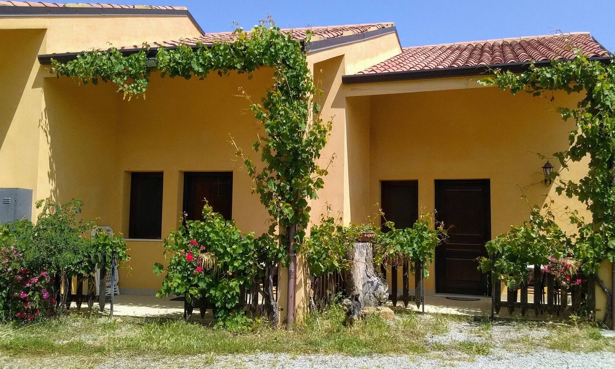 Castelbuono House | Villaggio dei Balocchi