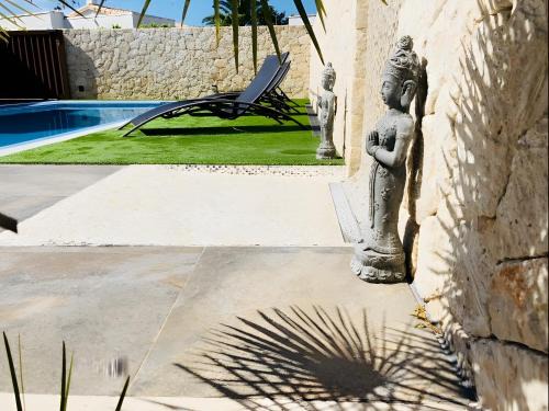 Cala Romantica House | Villas2meet Estamarell