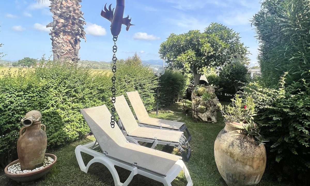Botricello Apartment | Vrbo Property