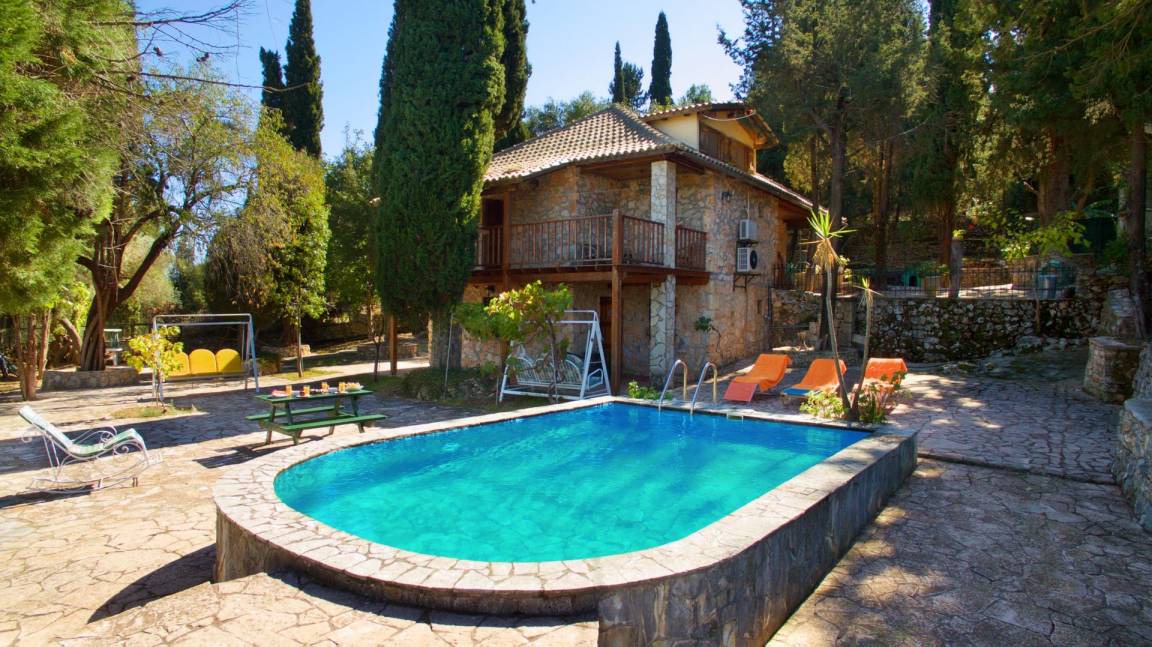 Mazarakata Villa | (w) Kefalonian Kastro Pool Villa
