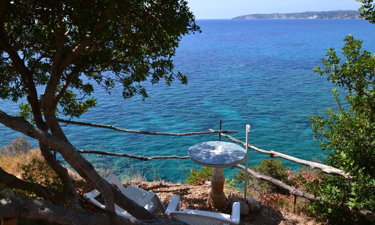 Lourdata Apartment | Water Side studios with swimming pool near Lourdas beach in charming Kefalonia
