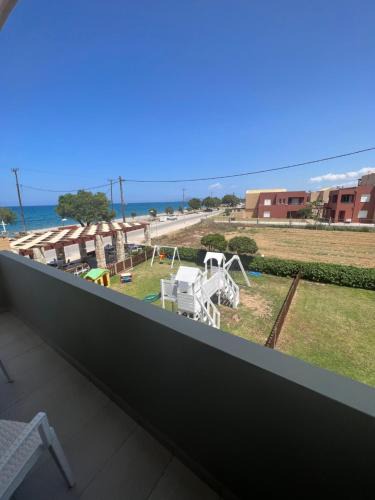 Maleme House | wave rooms sea view