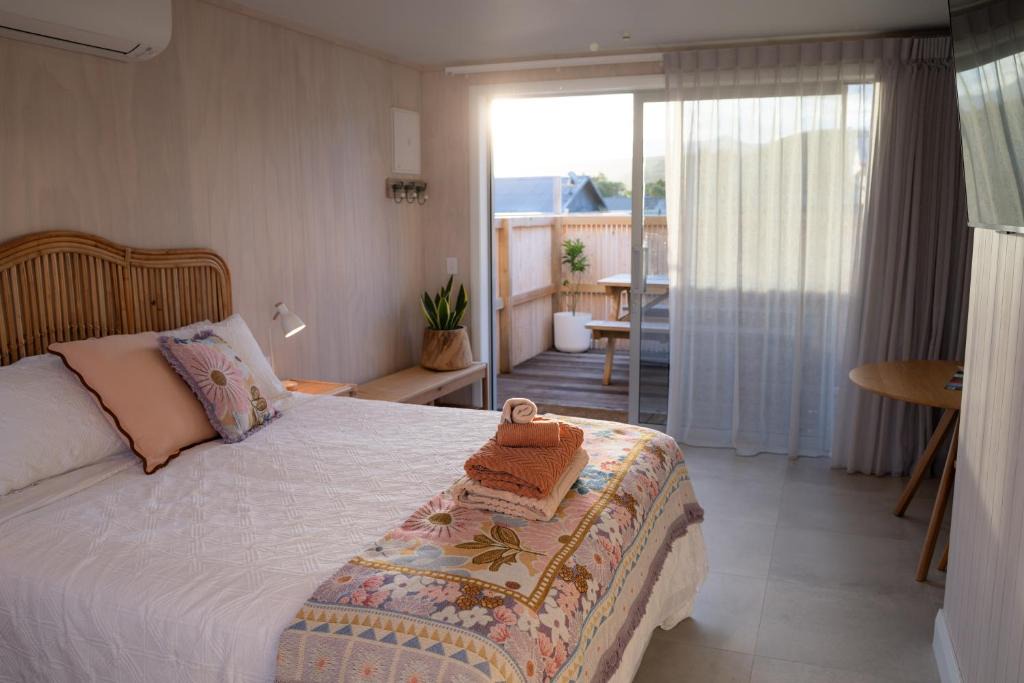 South Bay Apartment | Welcome to 'Bays Rest' South Bay, Kaikoura